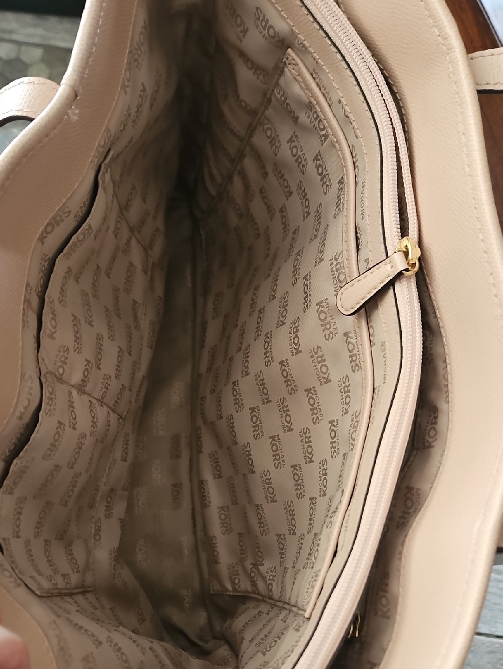 Michael Kors Jet Set Travel Tote In Ballet Pink Excellant Condition - Picture 6 of 9